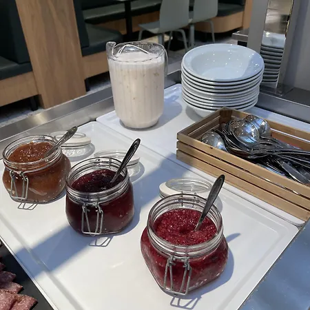 科尔丁体育酒店