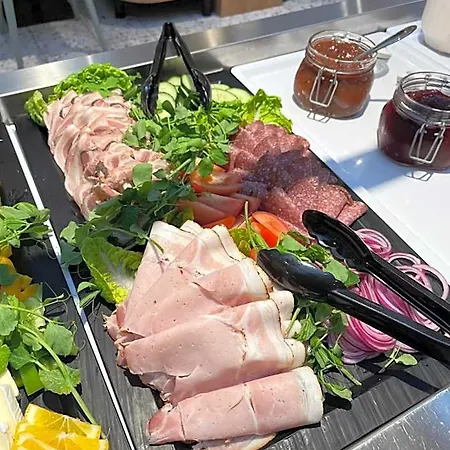 科尔丁体育酒店
